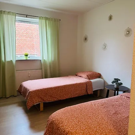 Apartment 5minute Walk To Lego House-best Location-garden On Site N9 *